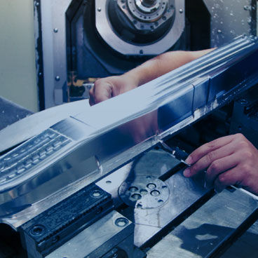 Jobs & Karriere bei MB Roth Jobs & Karriere bei MB Roth